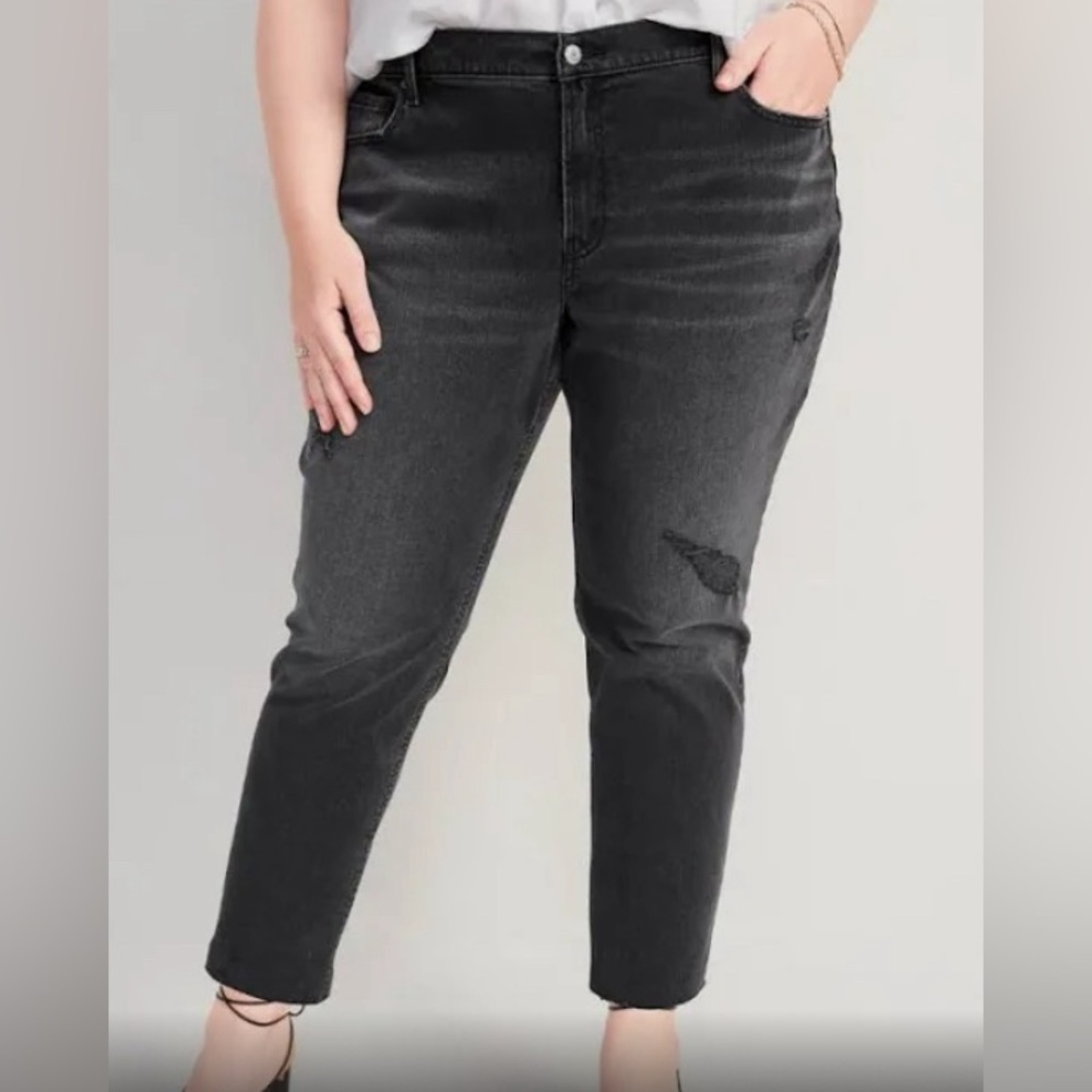 NWT Mid-Rise Boyfriend Straight Ripped Black Jeans Size 14